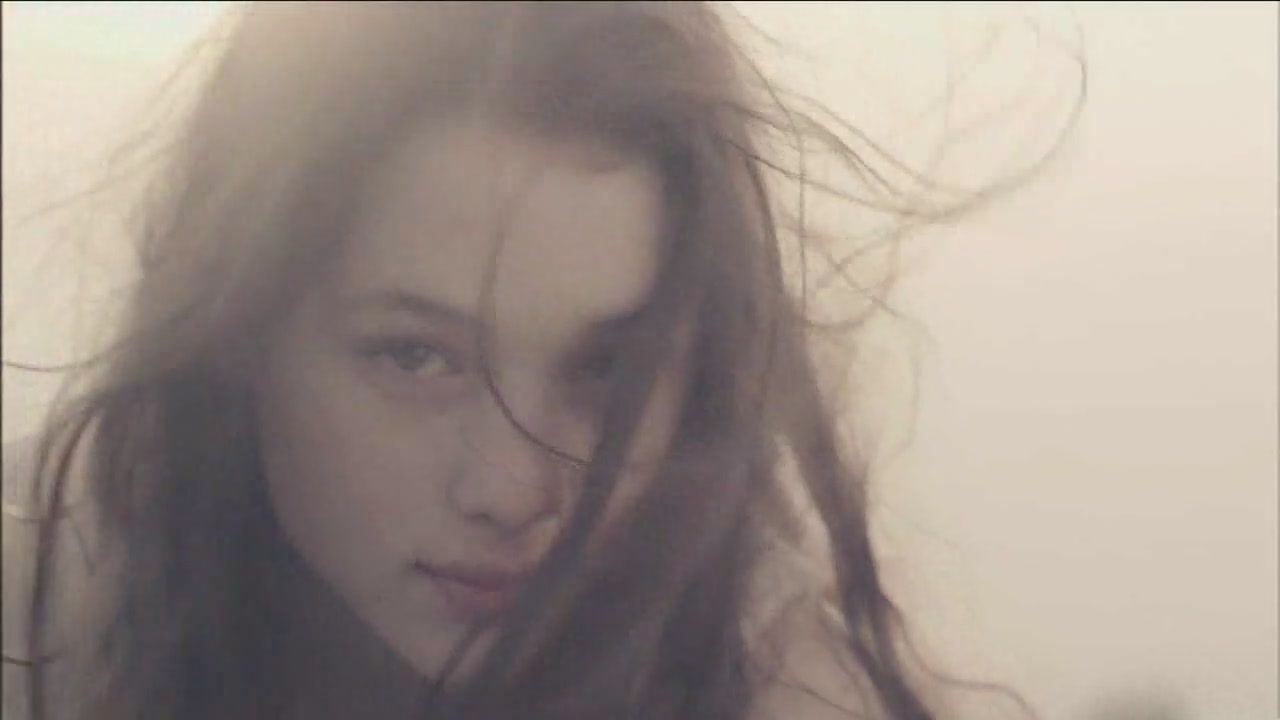 阿斯特丽德·伯格斯·弗瑞斯贝/Astrid Berges-Frisbey-2-5